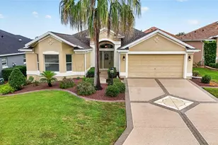 2425 Boiling Springs Ct, The Villages, FL 32162 - Photo 11