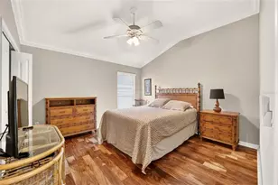 2425 Boiling Springs Ct, The Villages, FL 32162 - Photo 53