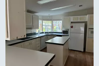 457 NW 5th Road, Lake Panasoffkee, FL 33538 - Photo 11