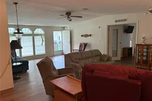 457 NW 5th Rd, Lake Panasoffkee, FL 33538 - Photo 3