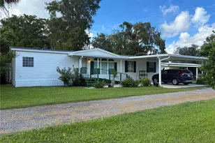457 NW 5th Rd, Lake Panasoffkee, FL 33538 - Photo 1