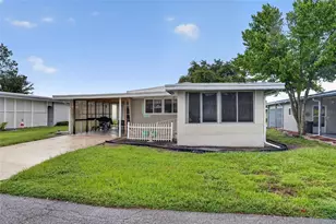 219 Paradise S, Leesburg, FL 34788 - Photo 3