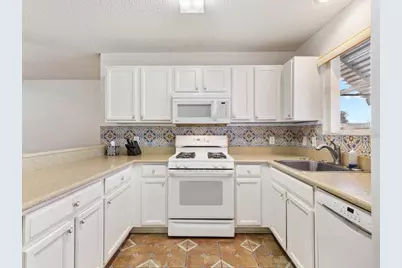 17663 SE 92nd Grantham Terrace, The Villages, FL 32162 - Photo 7