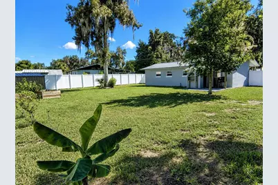 1924 Cr 439C, Lake Panasoffkee, FL 33538 - Photo 27
