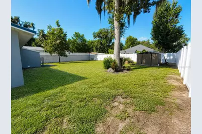 1924 Cr 439C, Lake Panasoffkee, FL 33538 - Photo 25