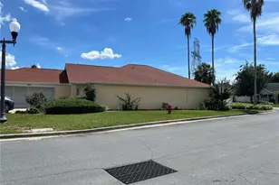1842 Puerto Bello Dr, The Villages, FL 32159 - Photo 9