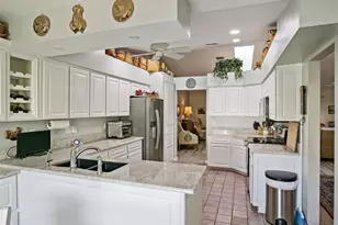 21142 Edinborough Pl, Leesburg, FL 34748 - Photo 11