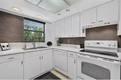 101 N Grandview Street #412, Mount Dora, FL 32757 - Photo 9