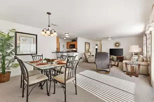 2015 Peaceful Pl, The Villages, FL 32162 - Photo 7