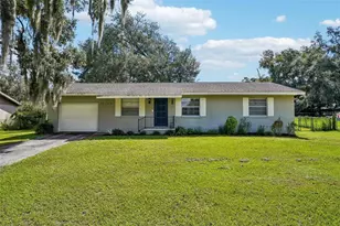 36146 Hickory St, Fruitland Park, FL 34731 - Photo 1