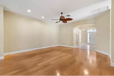 1025 Winnsboro Drive, The Villages, FL 32162 - Photo 11