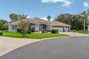 1555 Cope Pl, The Villages, FL 32162 - Photo 5