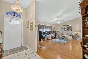 21526 King Henry Ave, Leesburg, FL 34748 - Photo 13