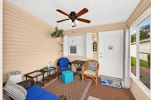 17458 SE 82nd Roslyn Ct, The Villages, FL 32162 - Photo 9