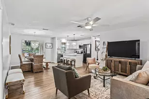 202 Juarez Way, The Villages, FL 32159 - Photo 3