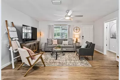 202 Juarez Way, The Villages, FL 32159 - Photo 5