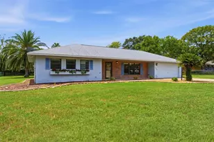 5250 Fredrick Rd, Fruitland Park, FL 34731 - Photo 5