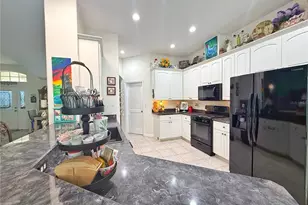 5090 Indian Ocean Loop, Tavares, FL 32778 - Photo 13