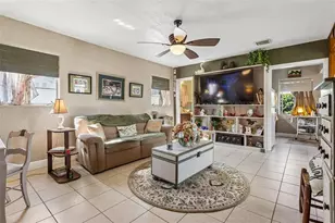 31944 Elizabeth Ln, Tavares, FL 32778 - Photo 5