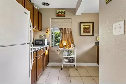 31944 Elizabeth Lane, Tavares, FL 32778 - Photo 9