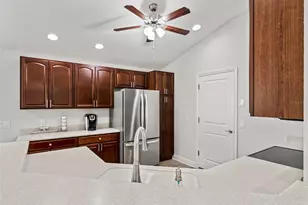 10038 Ketch Kay Ln, Oxford, FL 34484 - Photo 17