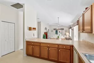 17535 SE 84th Foxgrove Ave, The Villages, FL 32162 - Photo 11