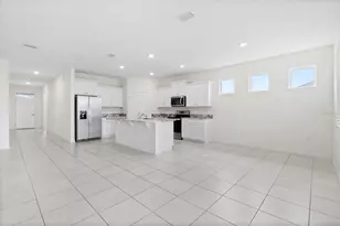 7926 Penrose Pl, Wildwood, FL 34785 - Photo 13