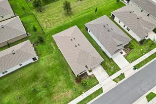 7926 Penrose Pl, Wildwood, FL 34785 - Photo 35