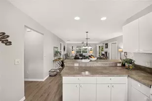 17361 SE 76th Flintlock Terrace, The Villages, FL 32162 - Photo 15