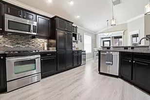 1389 Kilgore Way, The Villages, FL 32163 - Photo 9