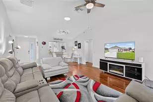 17107 SE 93rd Exeter Ct, The Villages, FL 32162 - Photo 9