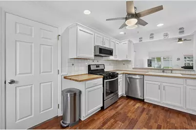 17107 SE 93rd Exeter Court, The Villages, FL 32162 - Photo 13