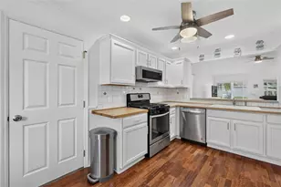 17107 SE 93rd Exeter Ct, The Villages, FL 32162 - Photo 13