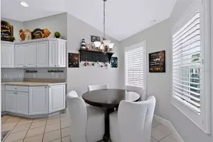 633 Cokesbury Dr, The Villages, FL 32162 - Photo 9