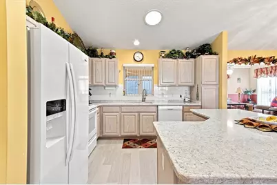 1507 Barrera Court, The Villages, FL 32159 - Photo 11