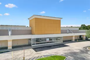 440 W Gulf Atlantic Hwy, Wildwood, FL 34785 - Photo 1