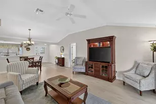 1869 Scarboro Ct, The Villages, FL 32162 - Photo 5