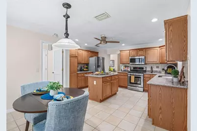 17601 SE 81st Timberwood Terrace, The Villages, FL 32162 - Photo 13