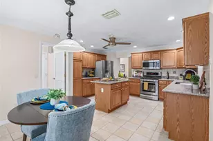 17601 SE 81st Timberwood Terrace, The Villages, FL 32162 - Photo 13
