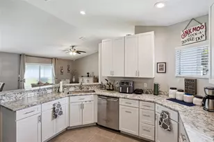 15512 Hidden Lake Cir, Clermont, FL 34711 - Photo 11