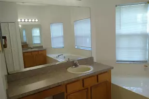2911 Sweetspire Cir, Kissimmee, FL 34746 - Photo 23