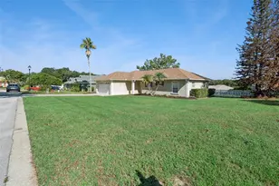 110 Twin Lake Cir, Umatilla, FL 32784 - Photo 37