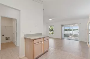 110 Twin Lake Cir, Umatilla, FL 32784 - Photo 15
