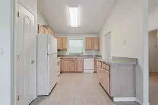 110 Twin Lake Cir, Umatilla, FL 32784 - Photo 13