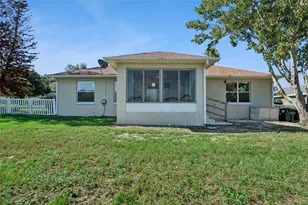 110 Twin Lake Cir, Umatilla, FL 32784 - Photo 29