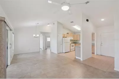 110 Twin Lake Circle, Umatilla, FL 32784 - Photo 5