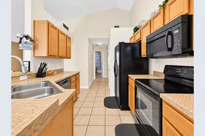 110 Saragossa Ave, Davenport, FL 33897 - Photo 11