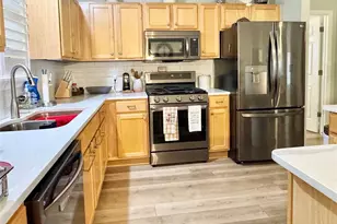 17349 SE 76th Flintlock Terrace, The Villages, FL 32162 - Photo 9