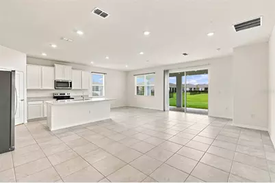 8552 Pinecrest Trail, Wildwood, FL 34785 - Photo 11