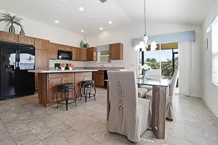 811 Clifford Ct, The Villages, FL 32163 - Photo 5